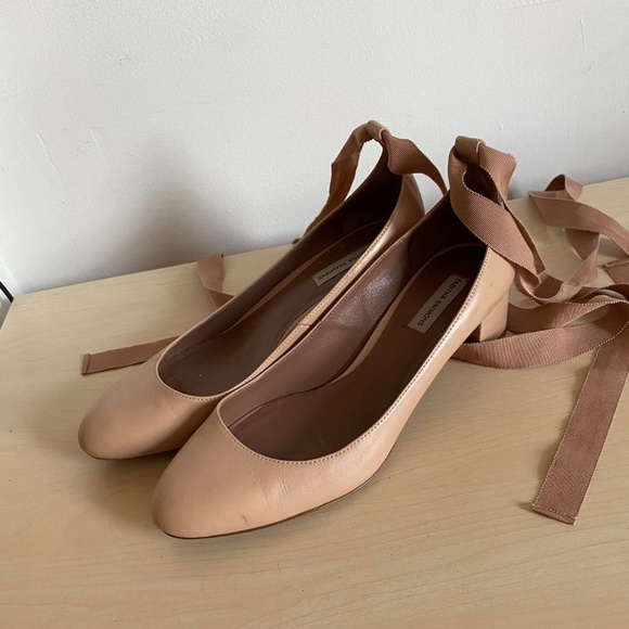 Tabitha Simmons Tan leather ballet shoes with ribbon in 37.5 - Picture 1 of 3